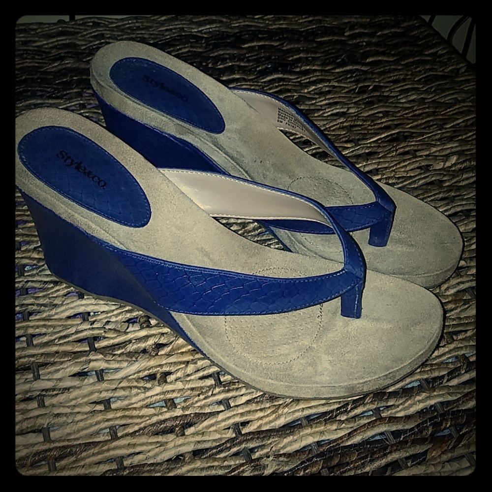 Wedge sandals